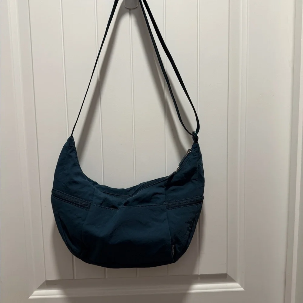 Lululemon Nylon Crescent Shoulder Bag - Teal Blue - Picture 2 of 5